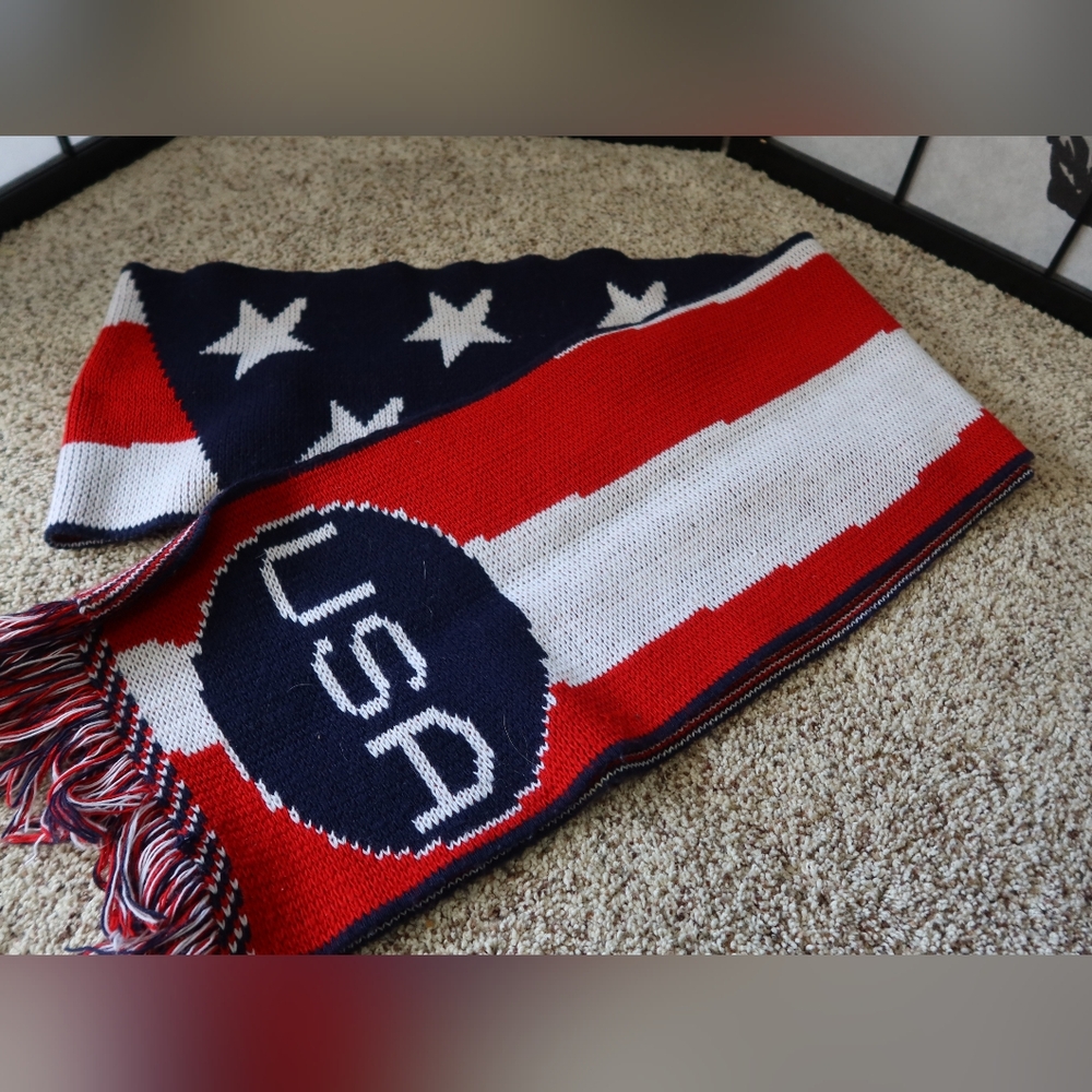 Knitmakers USA Patriotic Stars and Stripes Acrylic Scarf
